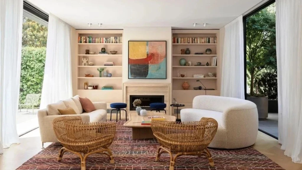 Return to Color living-room