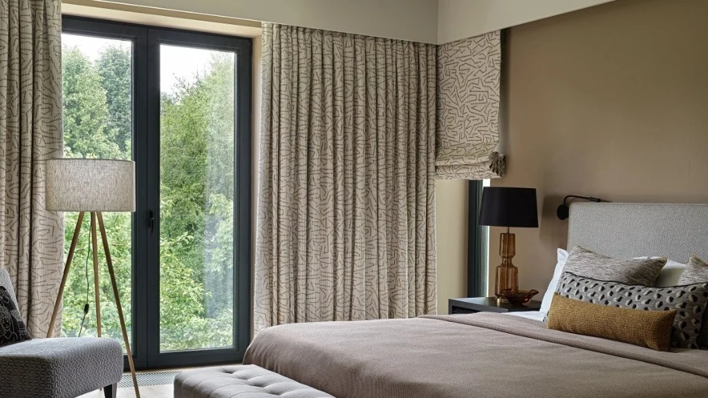 Country Cottages bedroom