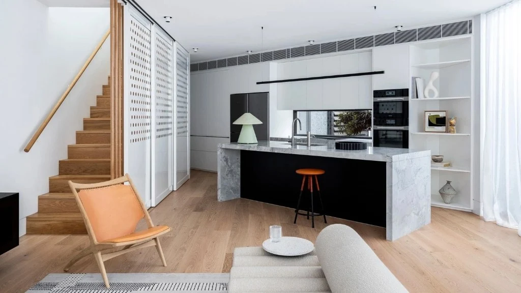 Seaside Villa dining-room