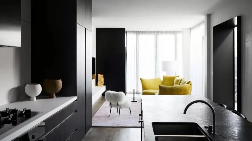 Black and White Aesthetics(LRMSXD0316RT)-Living room