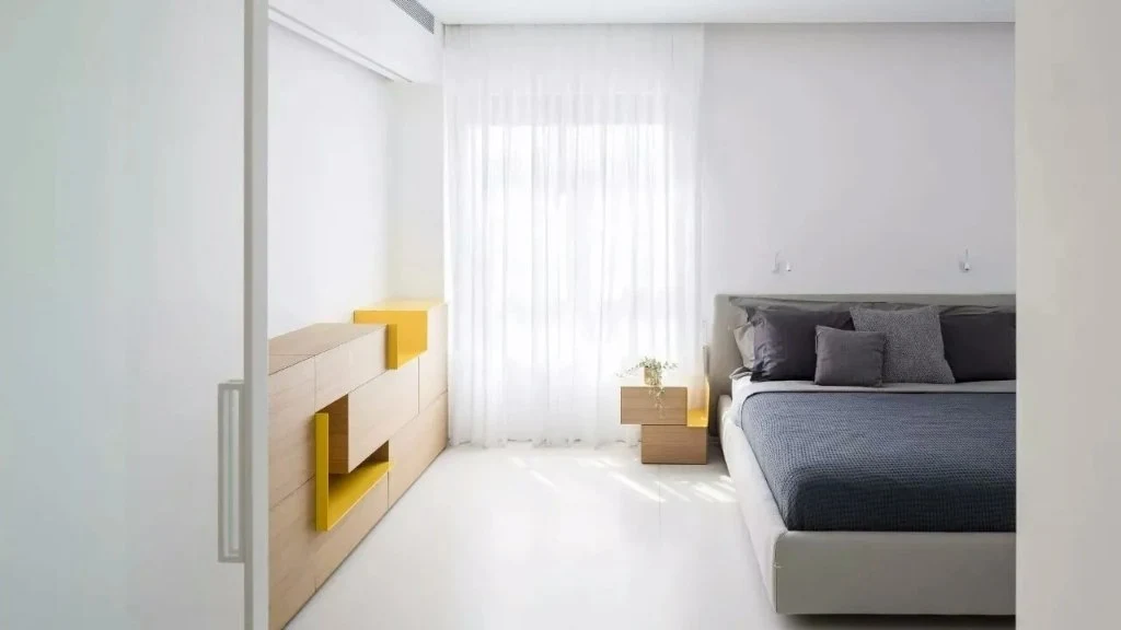 Pitsou Kedem Design-A Collection of Exquisite and Cold Minimalist Black and White Grey Cases bedroom