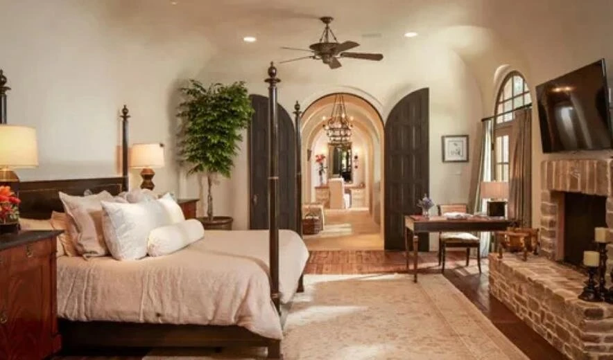21 Best Small Bedroom Ceiling Designs content 20