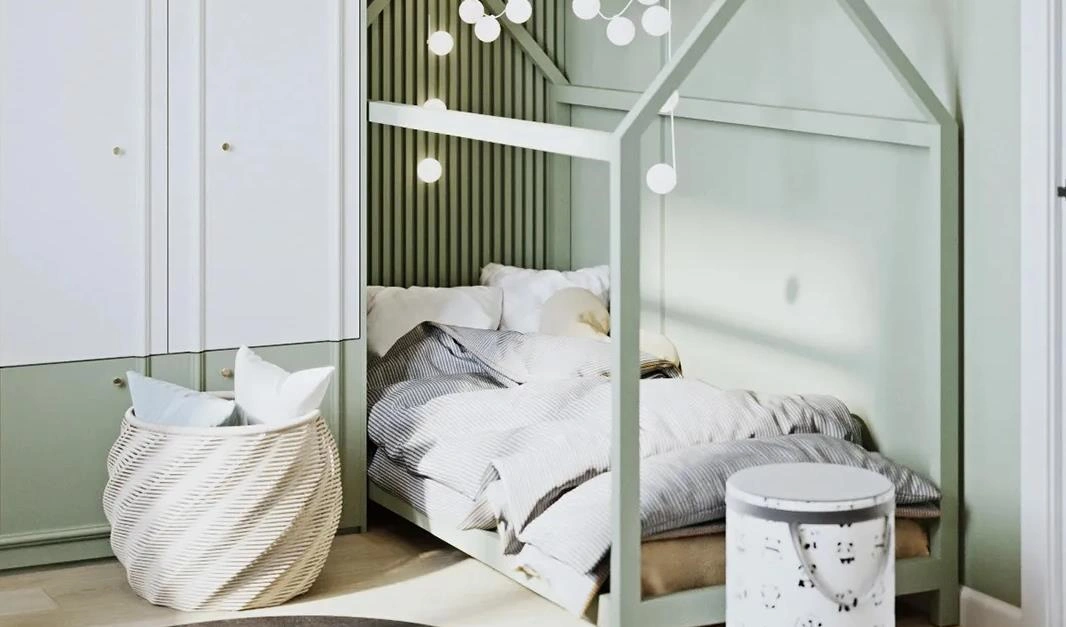 Arched-point bed frame design in a kid&rsquo;s room.