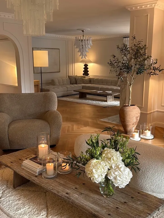 ✨ The Art of Warm Minimalism 🤎  Effortlessly elegant, cozy, and grounded. This living room shows how