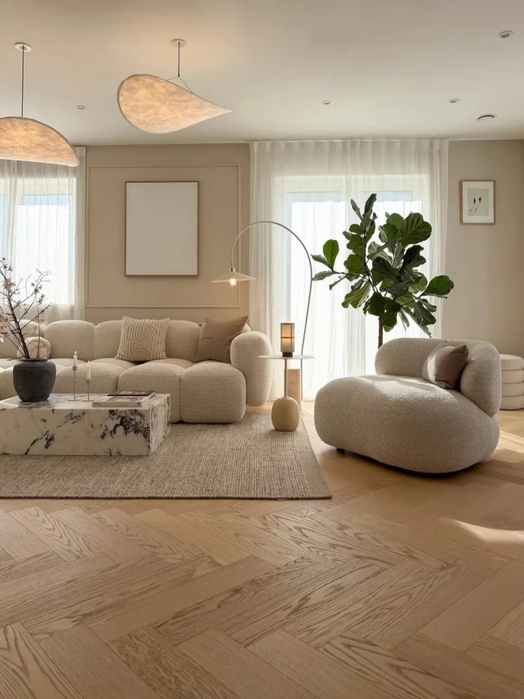 Looking for a French-Inspired Interior Design Team [US] 🤍  I’m in love with this light