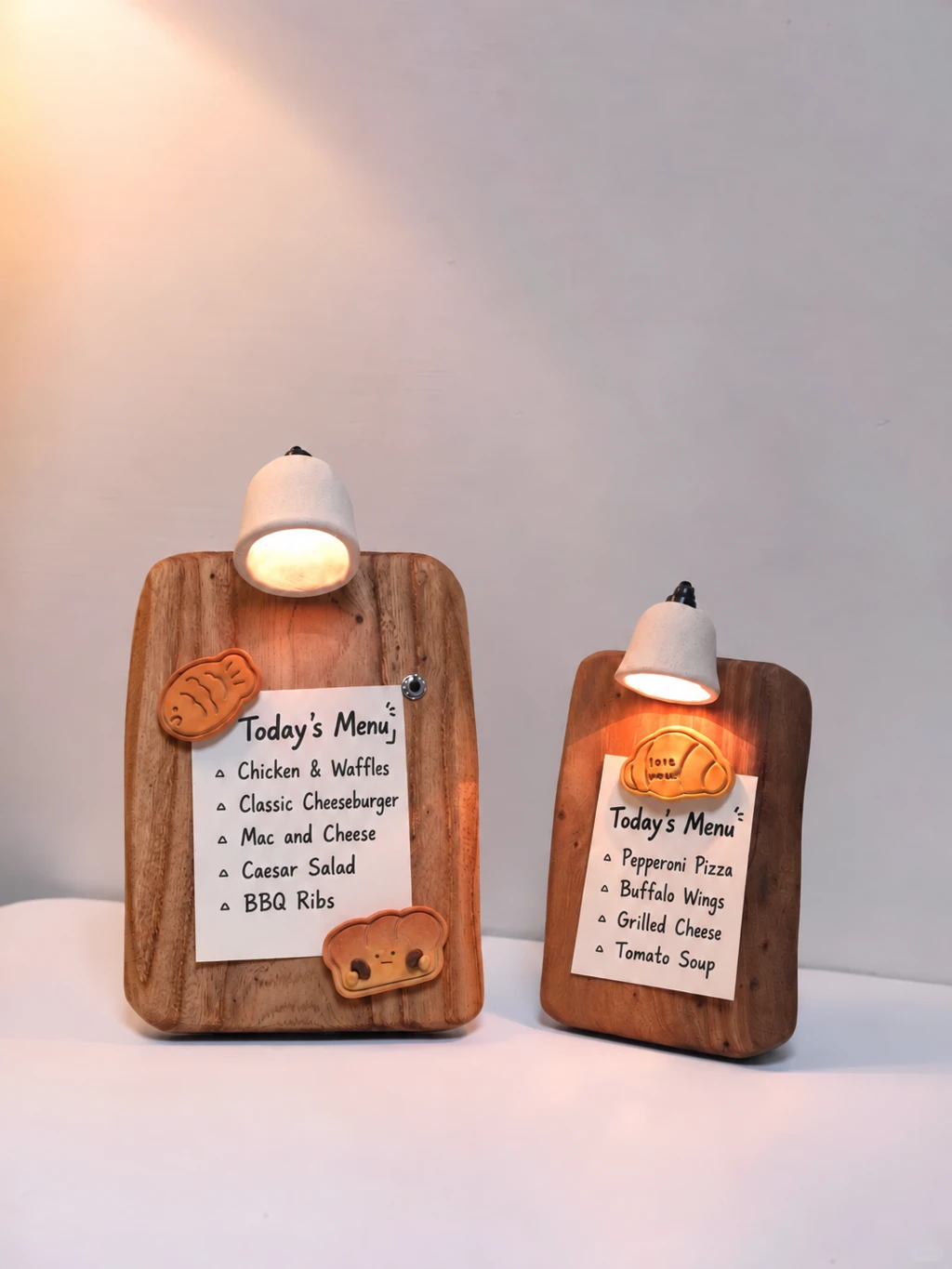Turned a wooden board into a cozy mini menu light! 💡🍞 It brings the dreamiest cafe vibes right to