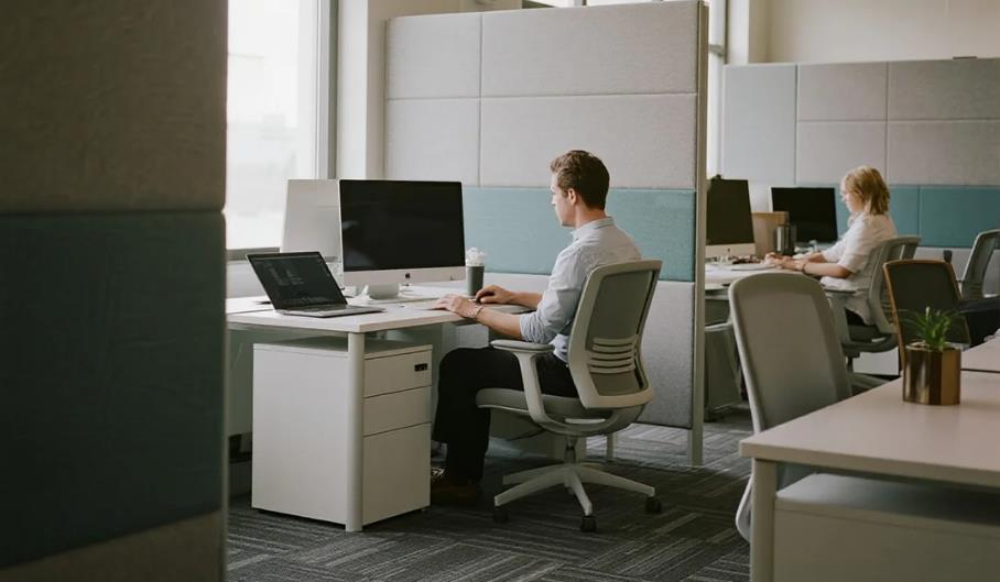 15 Best And High End Office Interior Design Ideas 2025 content 10