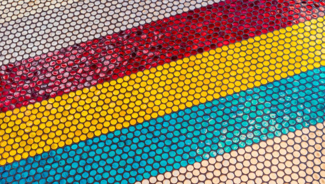 30 Best Small Living Room Floor Tiles Design for 2025 content 3