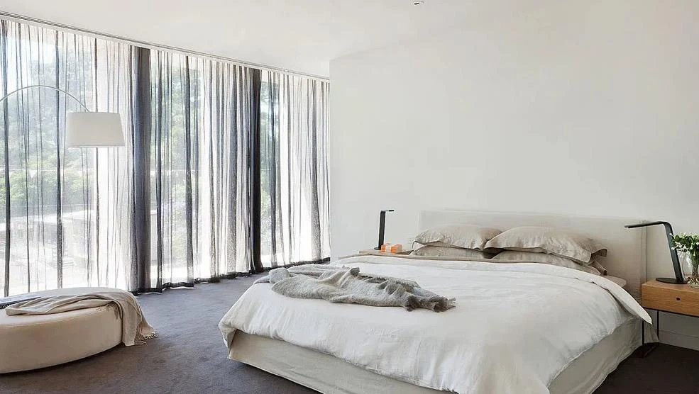 20 Cozy Modern Farmhouse Bedroom Decorating Ideas content 3