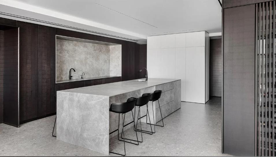 18 Modern Black And White Kitchen Ideas​ 2025 content 5