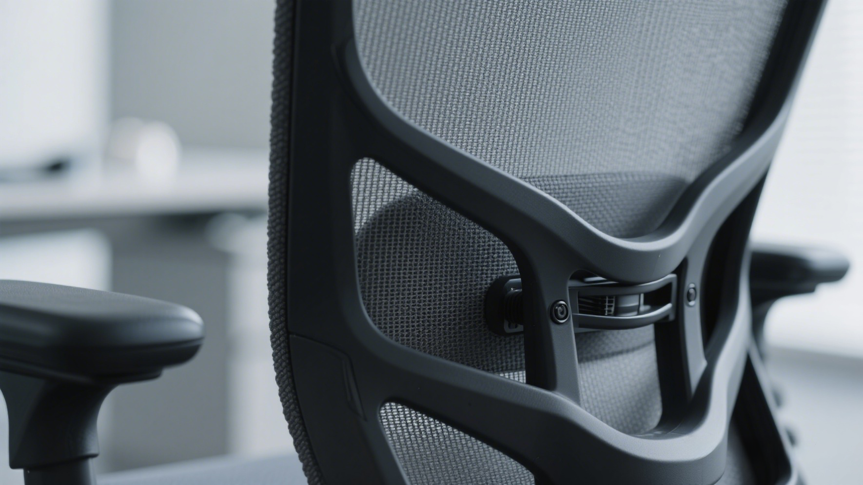Ergonomic chair with adjustable lumbar support