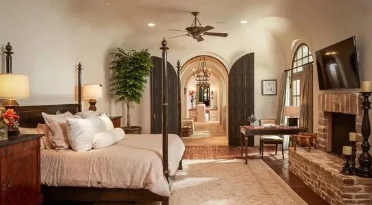 10 Small Master Bedroom Design Ideas to Refresh Your Room content 5