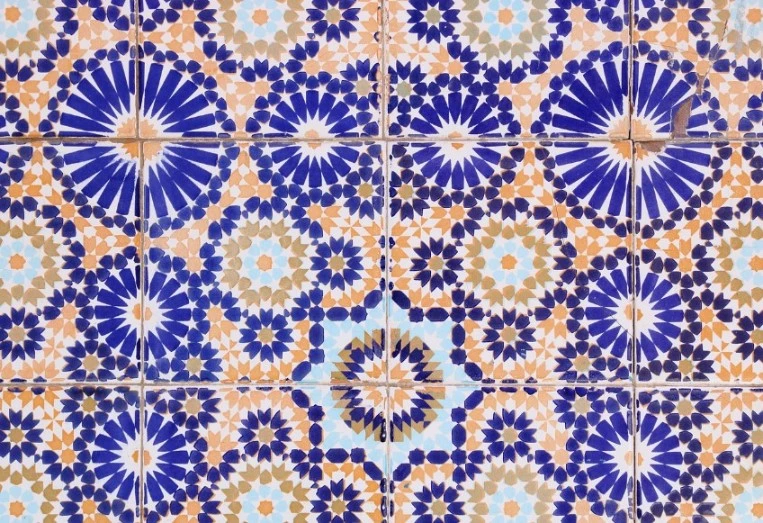 10 Latest Modern Small House Kitchen Tile Ideas Designs 2025 content 8